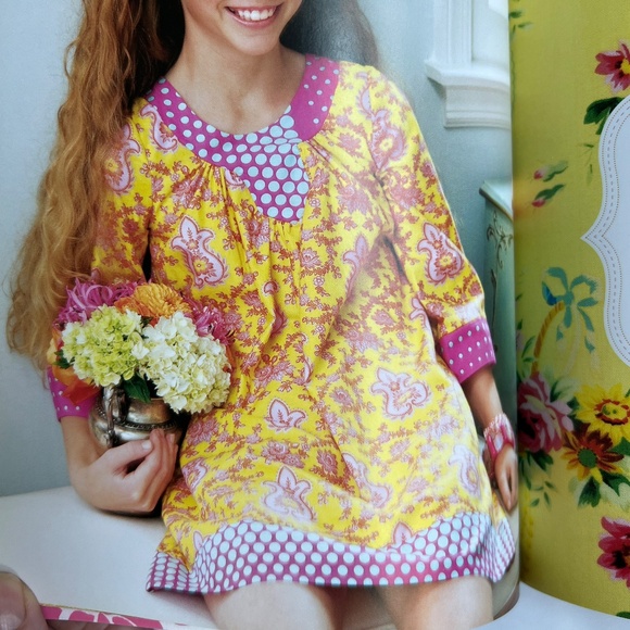 GIRL'S WORLD Twenty Pretty Sewing Projects for Little Girls by J Paganelli Book - Picture 9 of 12